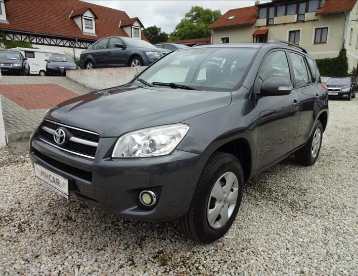 Toyota RAV4 3