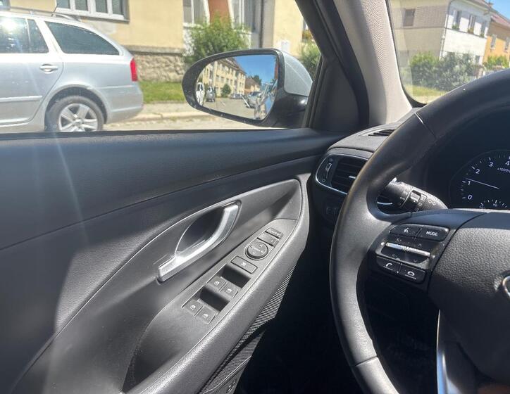 Hyundai i30 11