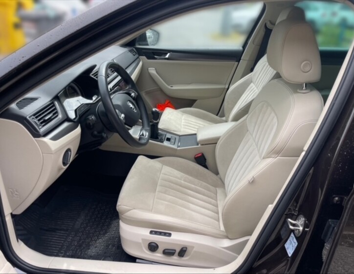 Škoda Superb 7