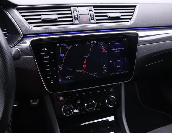 Škoda Superb 30
