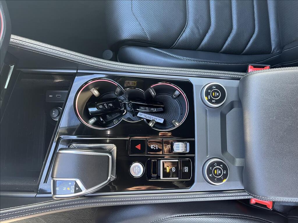 Volkswagen Touareg 24