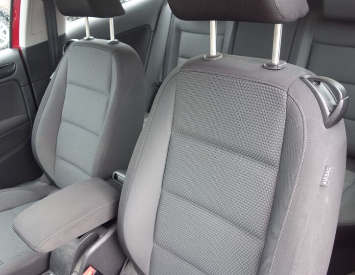 Volkswagen Golf 20