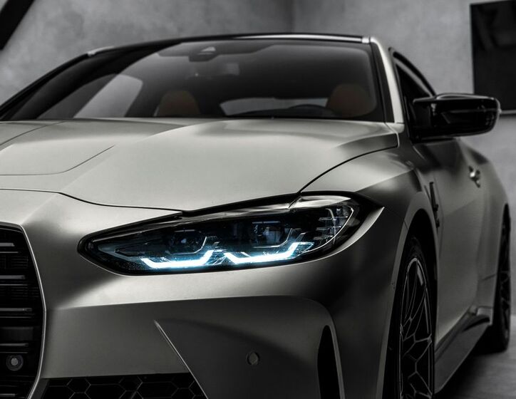 BMW M4 8