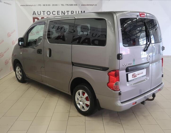 Nissan NV200 6
