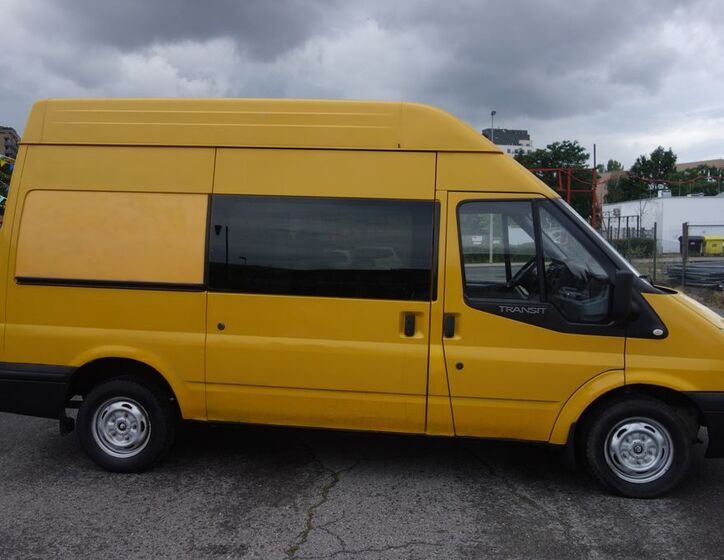 Ford Transit 7