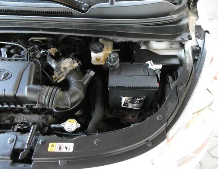 Hyundai i10 35