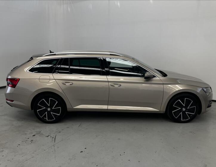 Škoda Superb 3
