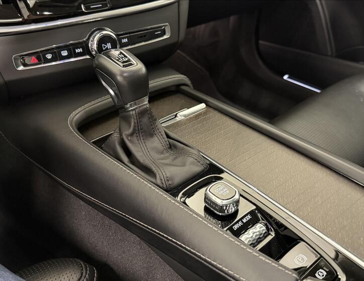 Volvo V90 15