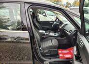 Ford Galaxy 12