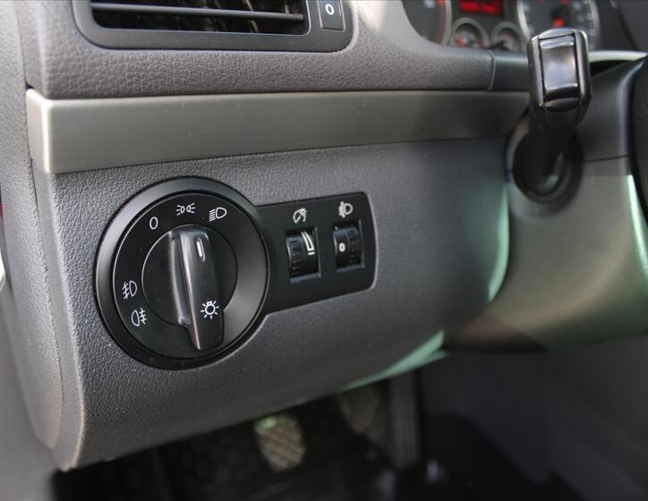 Volkswagen Touran 19