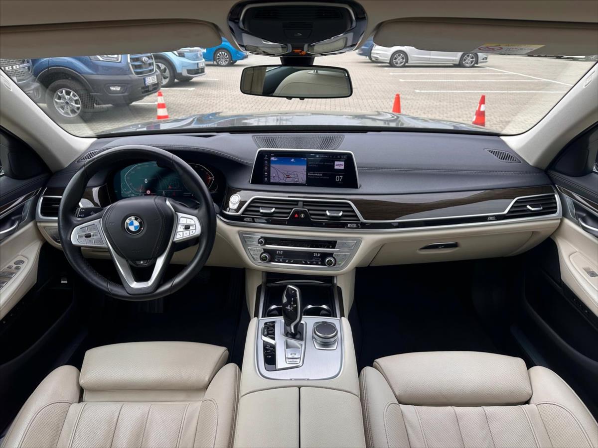 BMW Řada 7