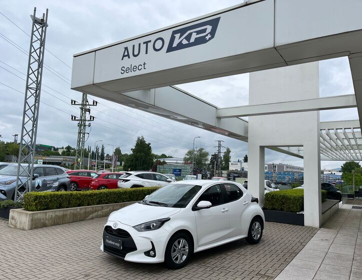 Toyota Yaris 1