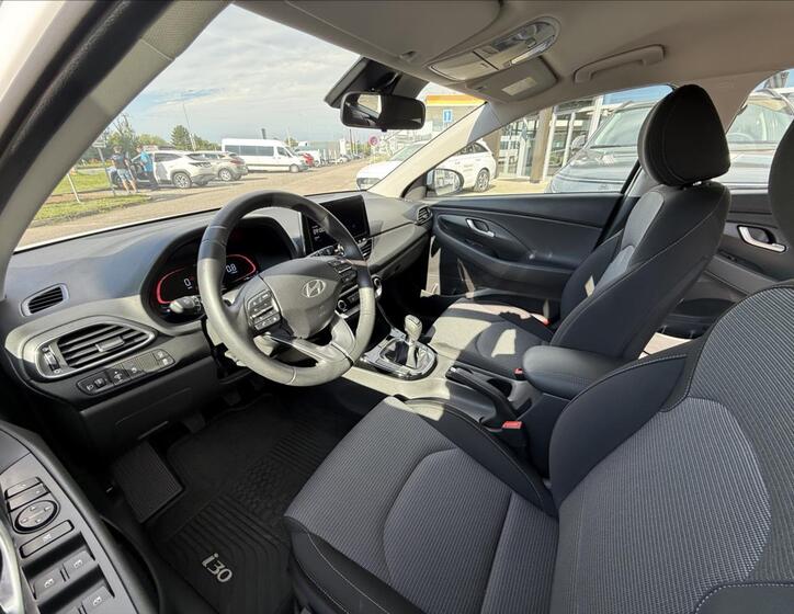 Hyundai i30 5