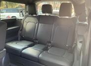 Land Rover Defender 16