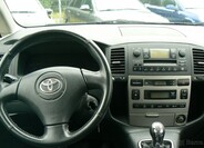 Toyota Corolla Verso 9