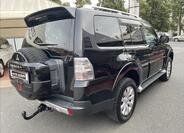 Mitsubishi Pajero 5