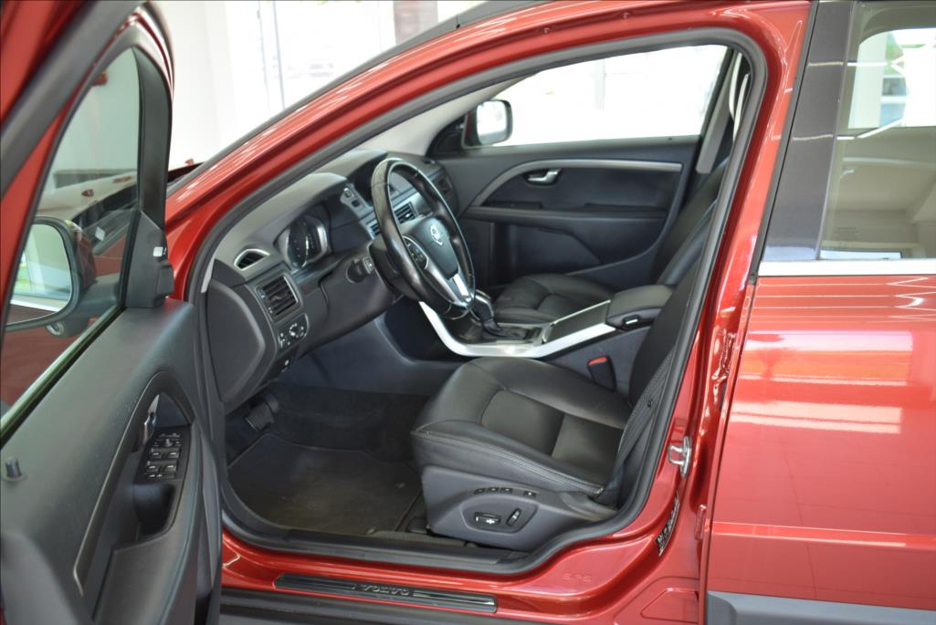 Volvo XC70