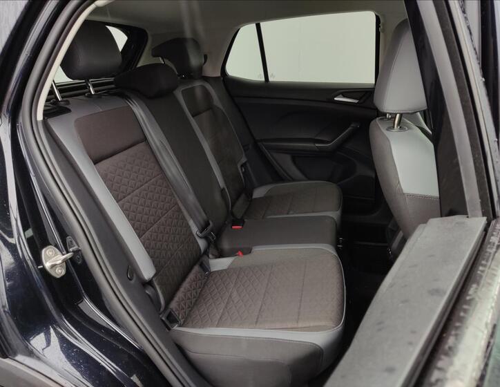Volkswagen T-Cross 21