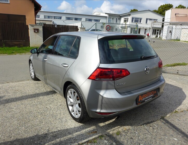 Volkswagen Golf 8