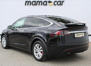 Tesla Model X 5