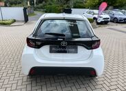 Toyota Yaris 5