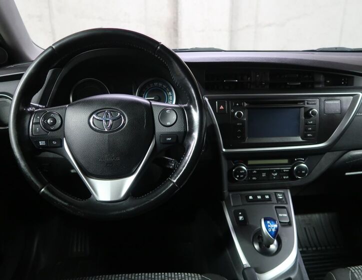 Toyota Auris 15