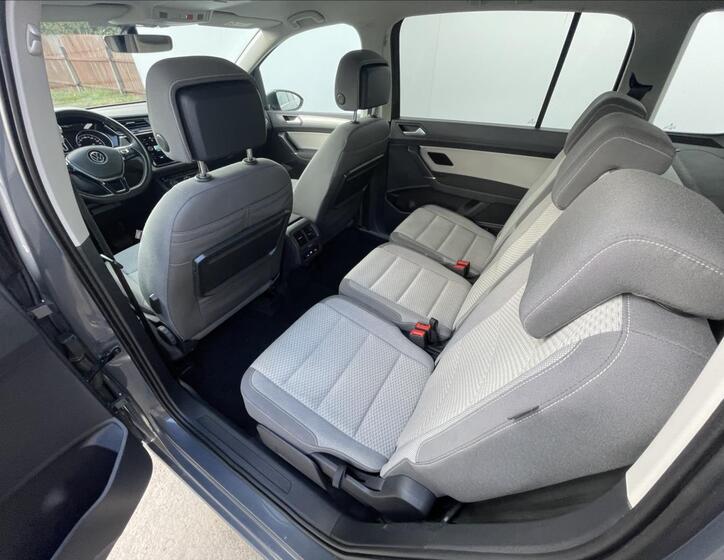 Volkswagen Touran 16