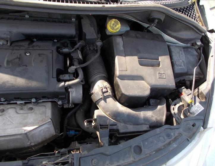 Peugeot 207 26