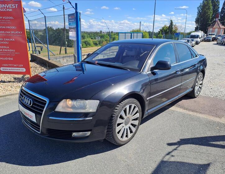 Audi A8 1