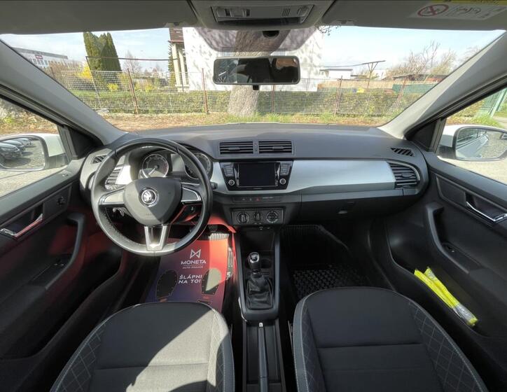 Škoda Fabia 16