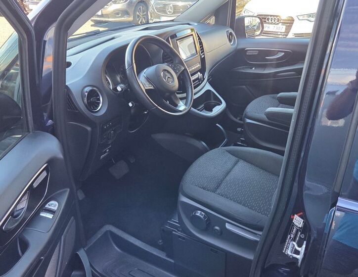 Mercedes-Benz Vito 9