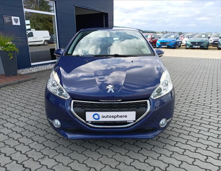 Peugeot 208 7