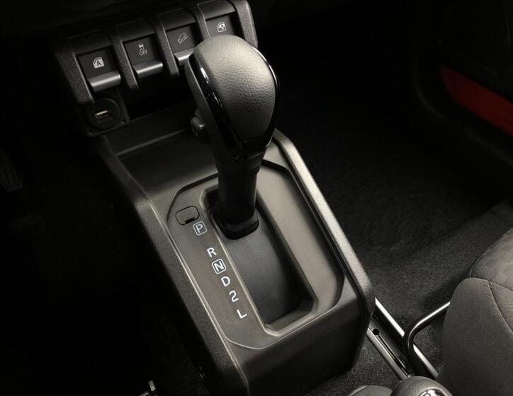 Suzuki Jimny 15