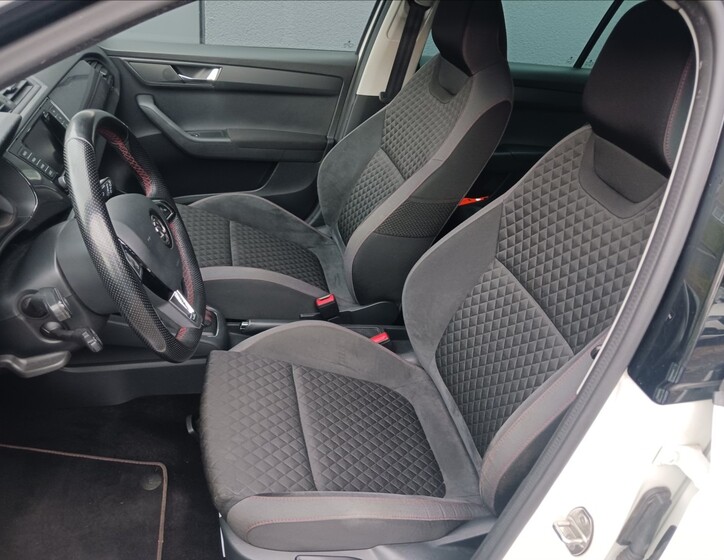 Škoda Fabia 8