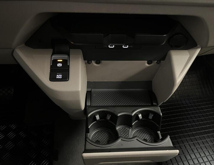 Volkswagen Multivan 41