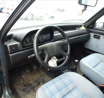 Fiat Uno 17