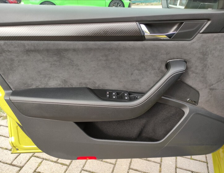 Škoda Superb 11