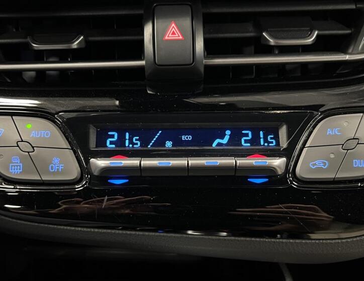 Toyota C-HR 6