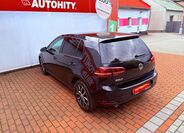 Volkswagen Golf 9