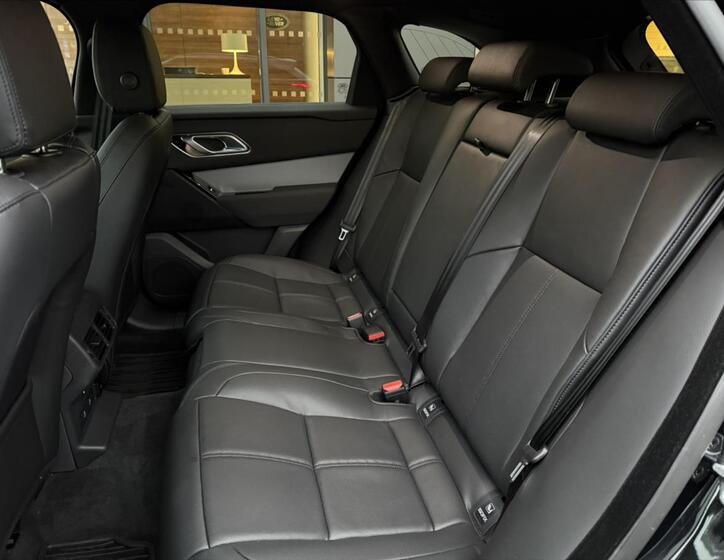 Land Rover Range Rover Velar 18