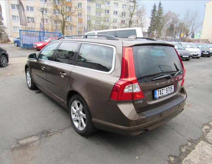 Volvo V70 4
