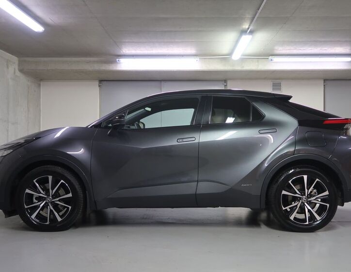 Toyota C-HR 8