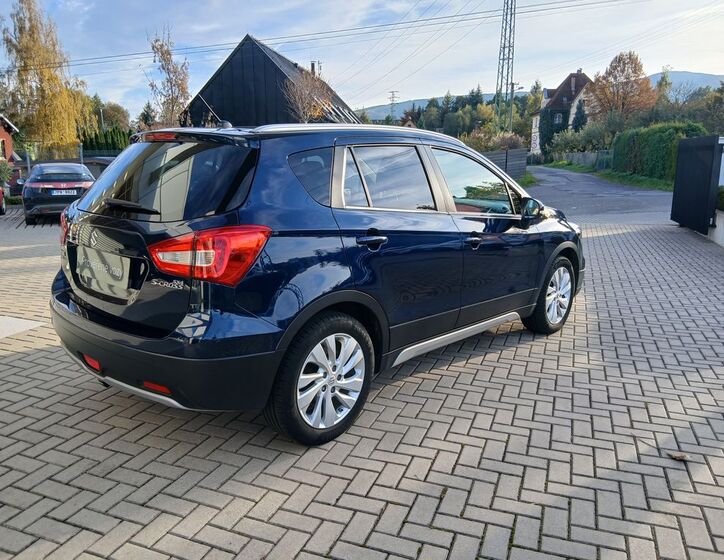 Suzuki SX4 S-Cross 6