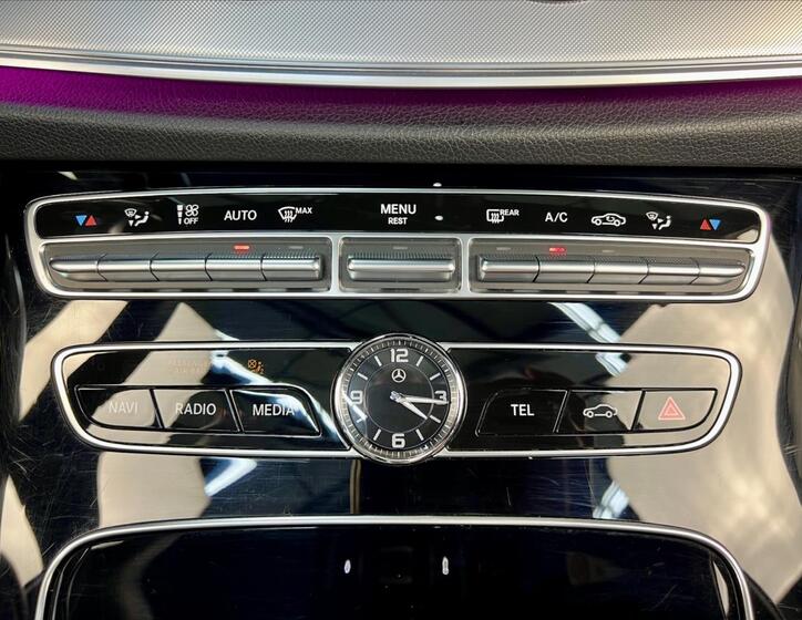 Mercedes-Benz Třídy E 22