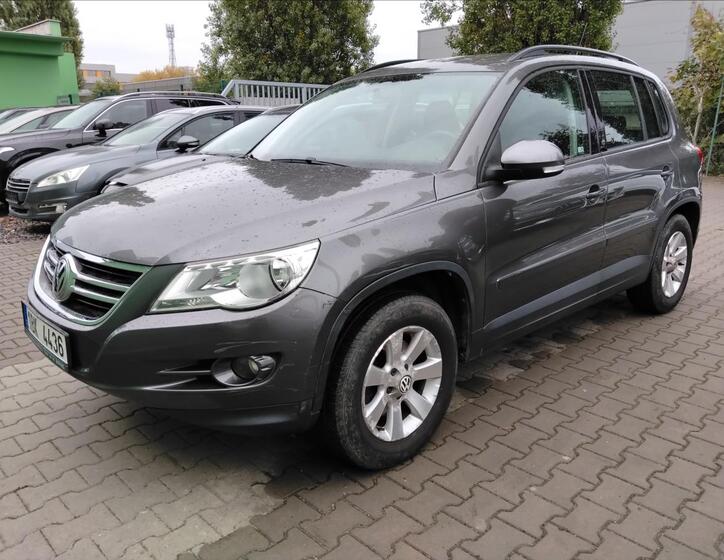 Volkswagen Tiguan 1