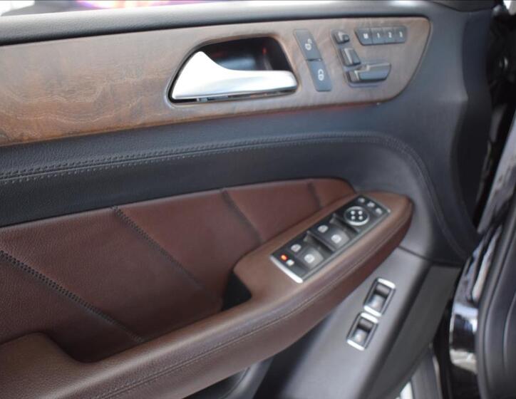 Mercedes-Benz GLS 17
