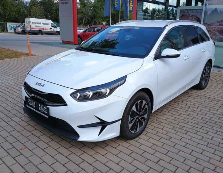 KIA Ceed 4