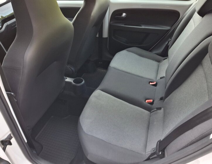 Volkswagen up! 7