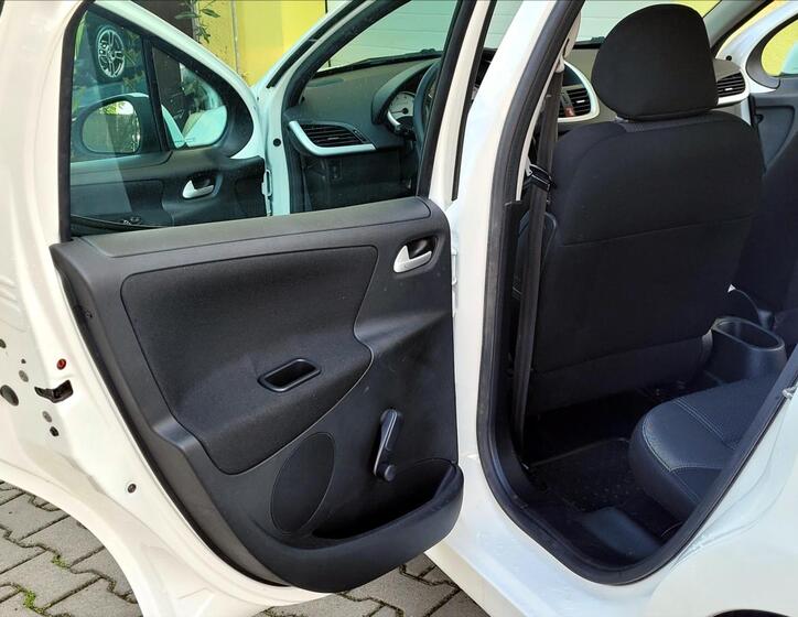 Peugeot 207 12