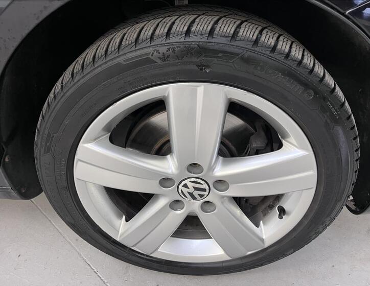 Volkswagen Touran 27